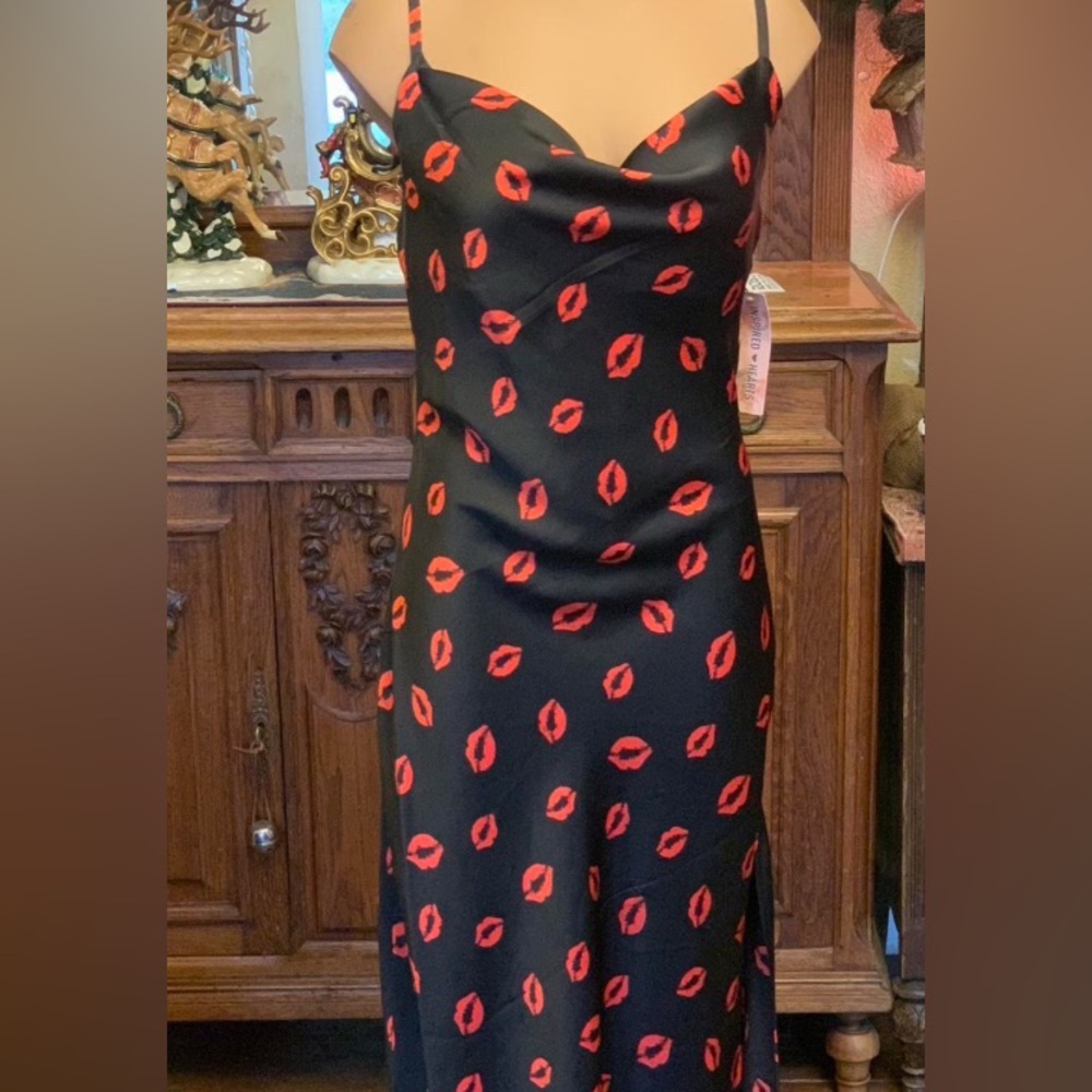 Inspired Hearts Black and Red Lip Print Dress